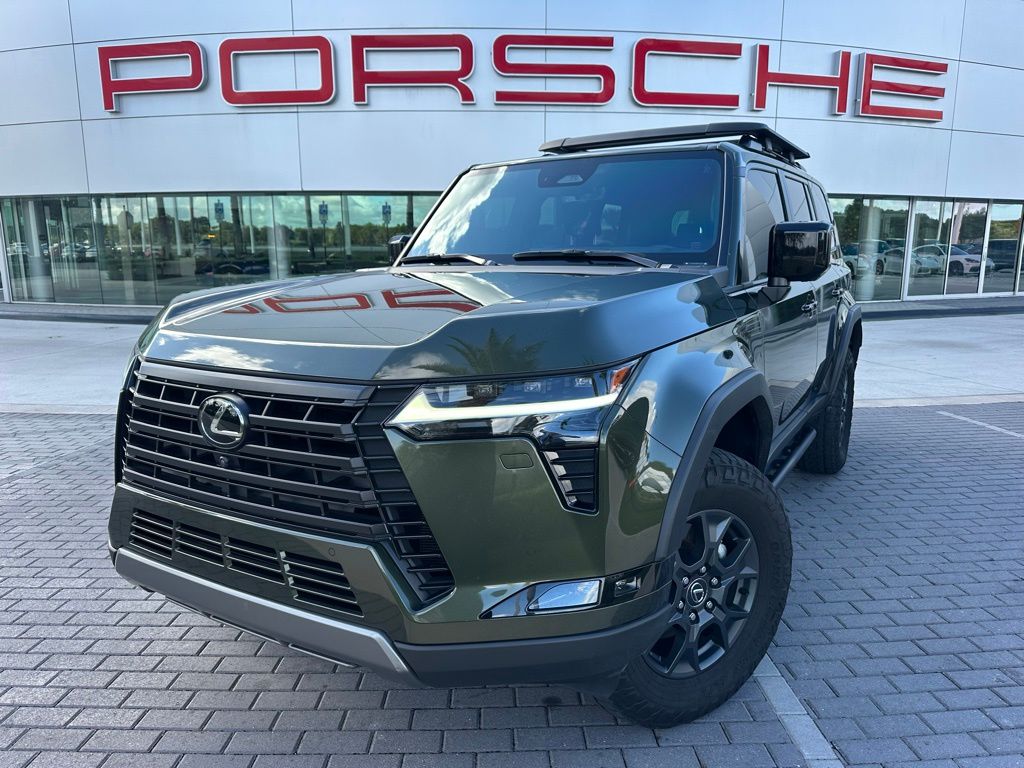 2024 Lexus GX Overtrail's photo