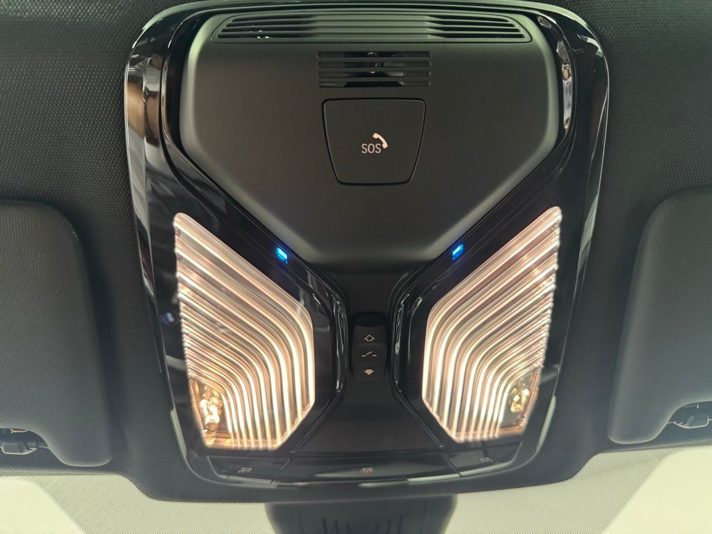 Thumbnail: 2025 BMW i4 - 21