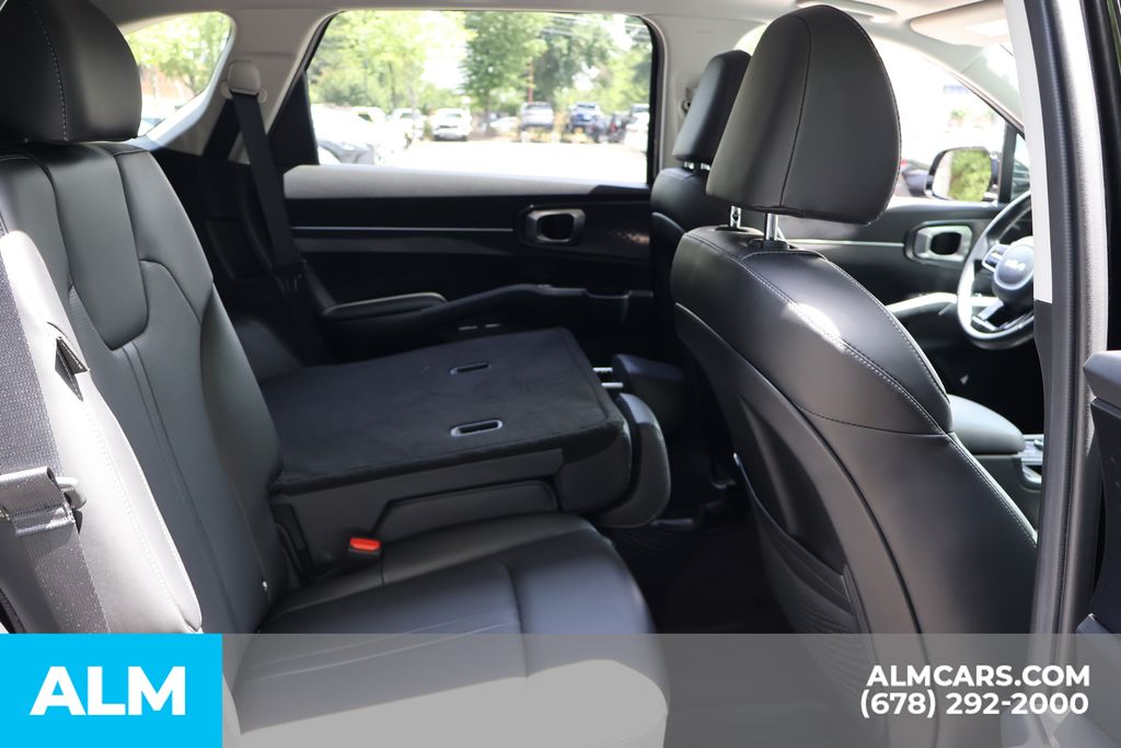 Used 2025 Black Kia S image 24
