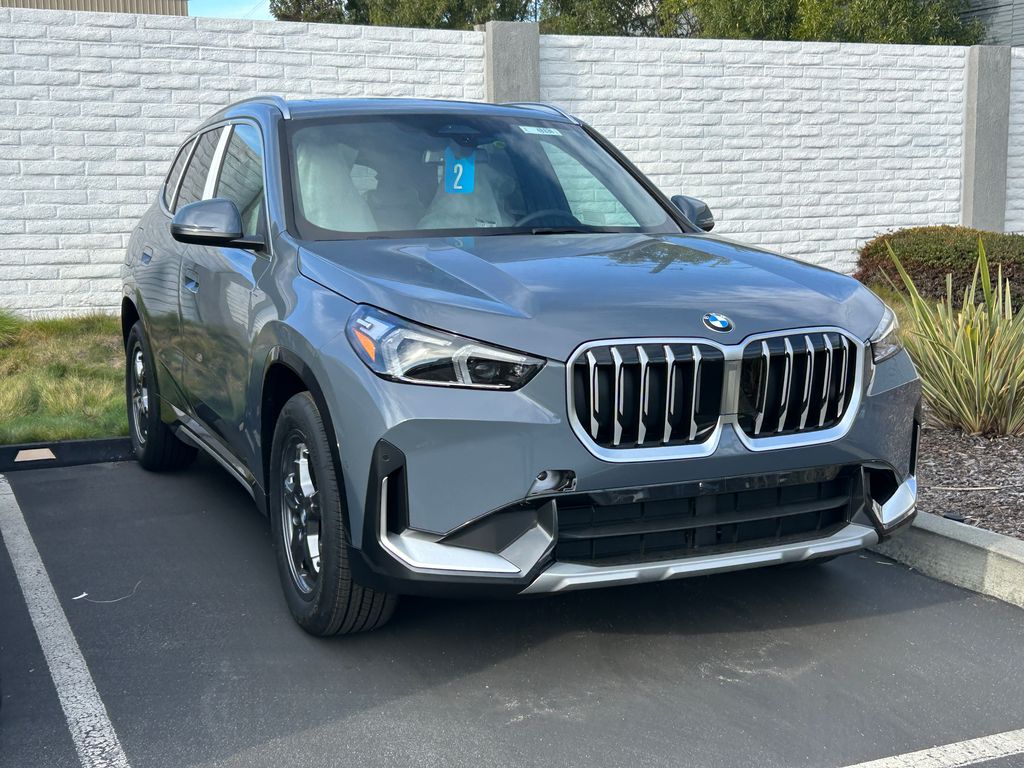 Thumbnail: 2026 BMW X1 - 2