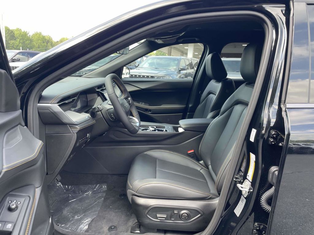 New 2026 Black Jeep Laredo image 26