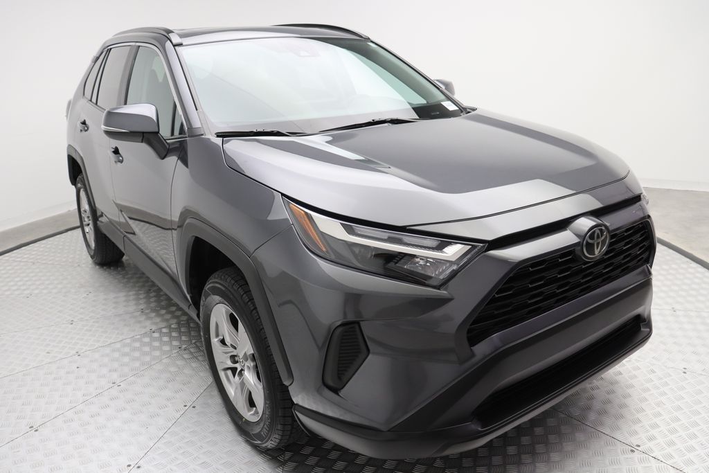 2023 Toyota RAV4 XLE 6