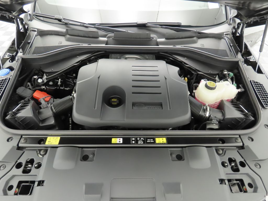 2025 Land Rover Range Rover Sport SE 31
