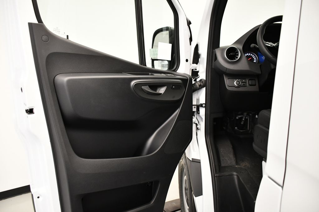 Thumbnail: 2026 Mercedes-Benz Sprinter - 22