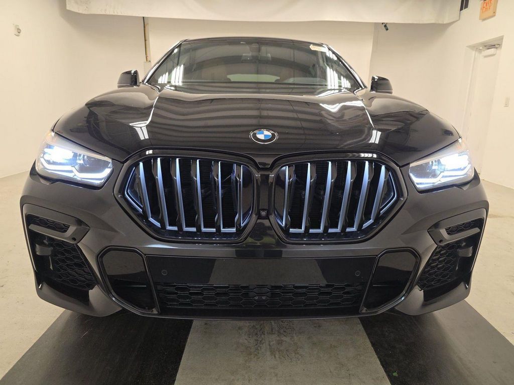 Used 2023 Black BMW xDrive40i image 2