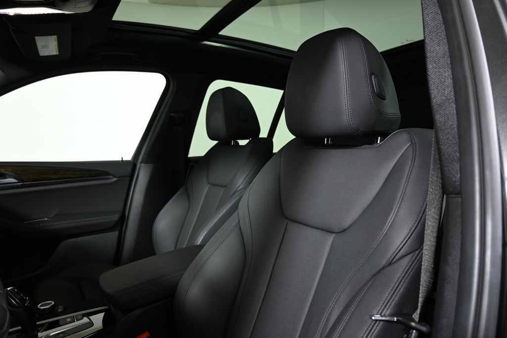 Thumbnail: 2019 BMW X3 - 15