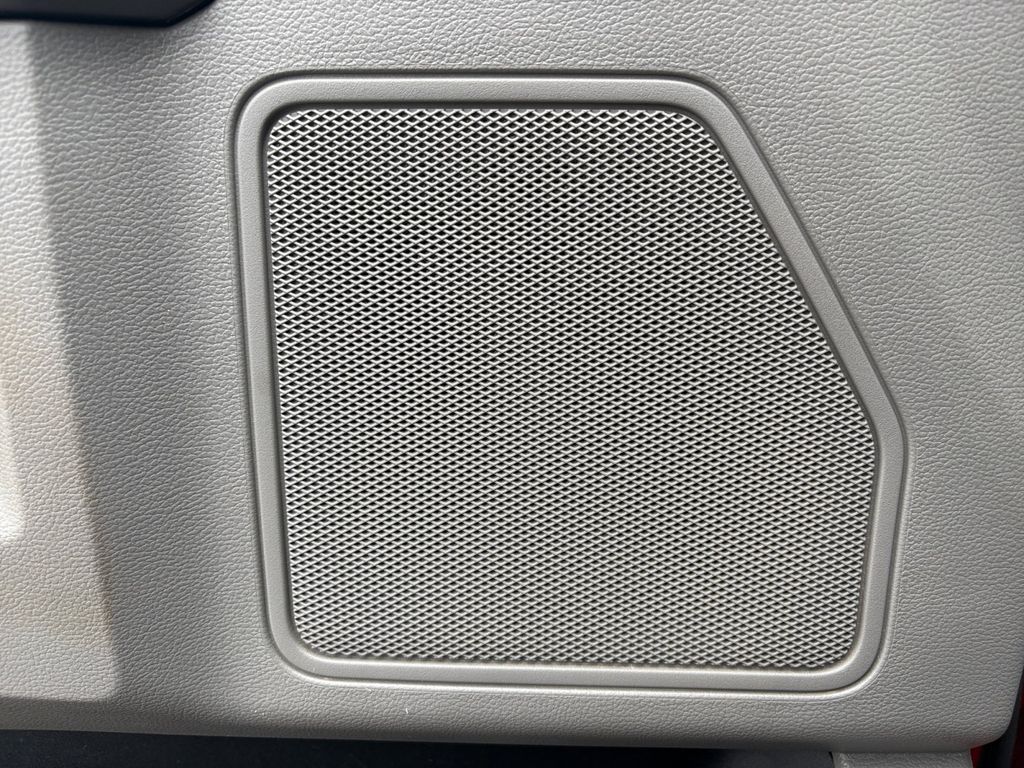 Used Car 2020 Ford F-250sd  Xlt For Sale Under $50,000 In Floresville, Texas