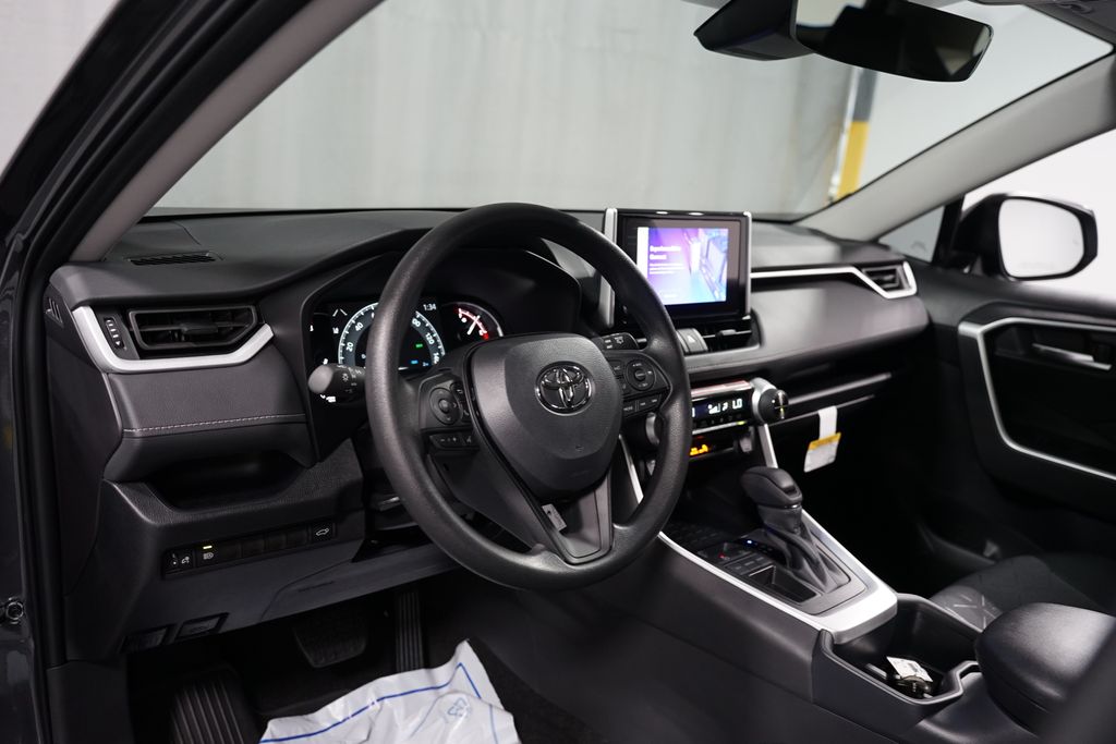 Thumbnail: 2025 Toyota RAV4 - 11