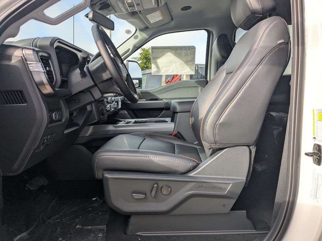 2025 Ford F-250 Super Duty Lariat