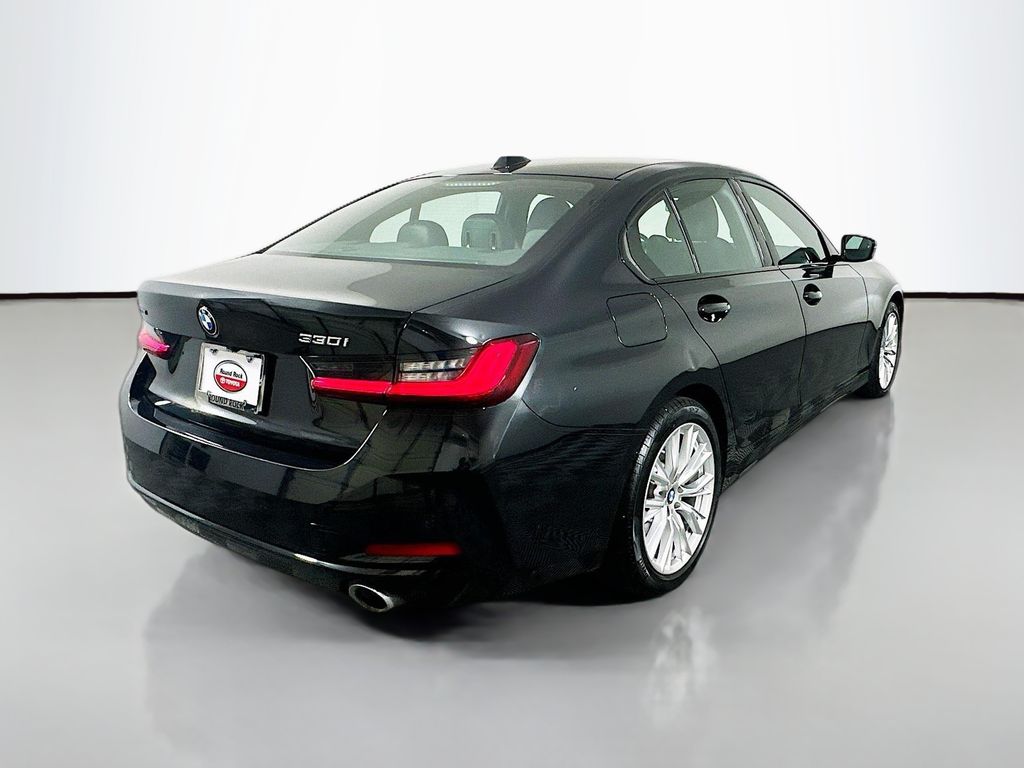 2023 BMW 3 Series 330i xDrive 5