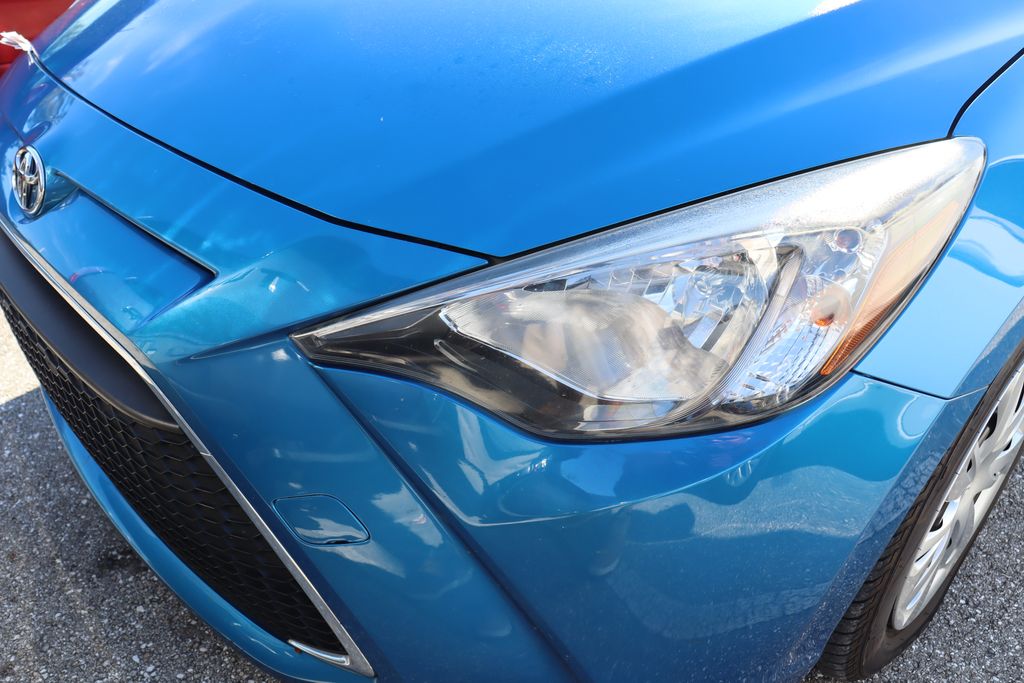 2019 Toyota Yaris L 3