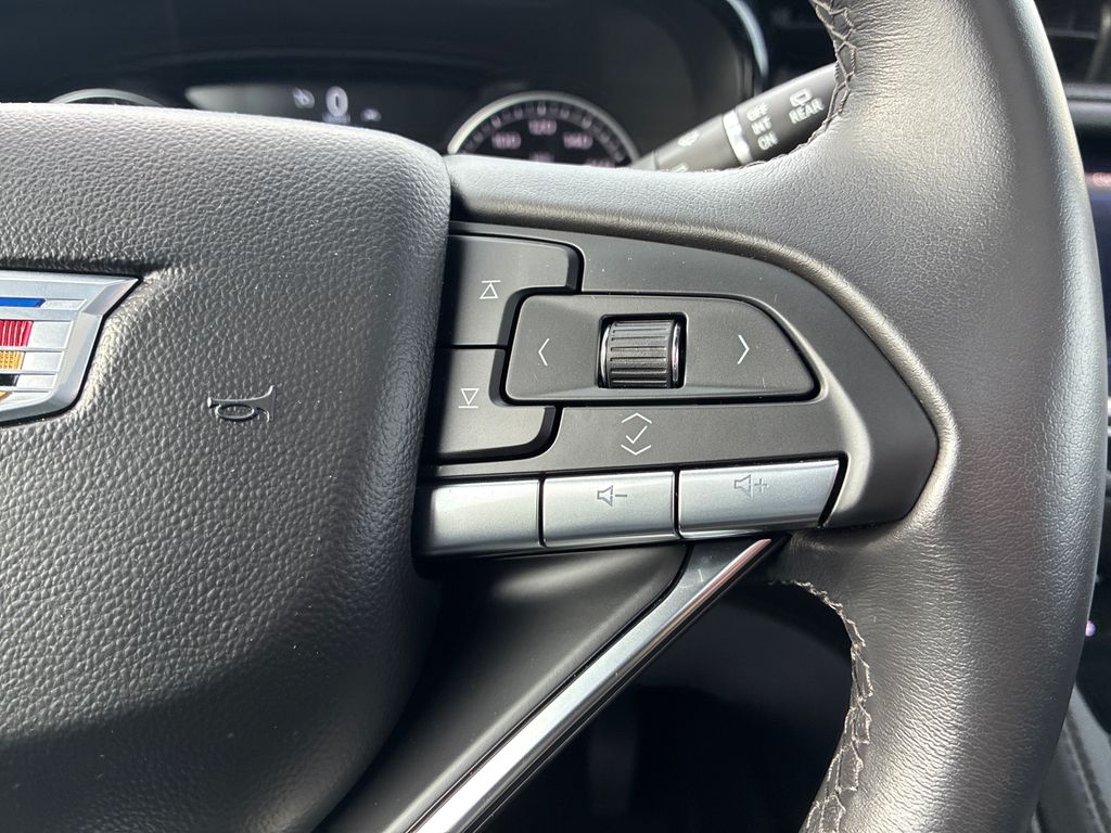 2024 Cadillac XT6 Luxury White at Carlisle Cadillac Buick GMC