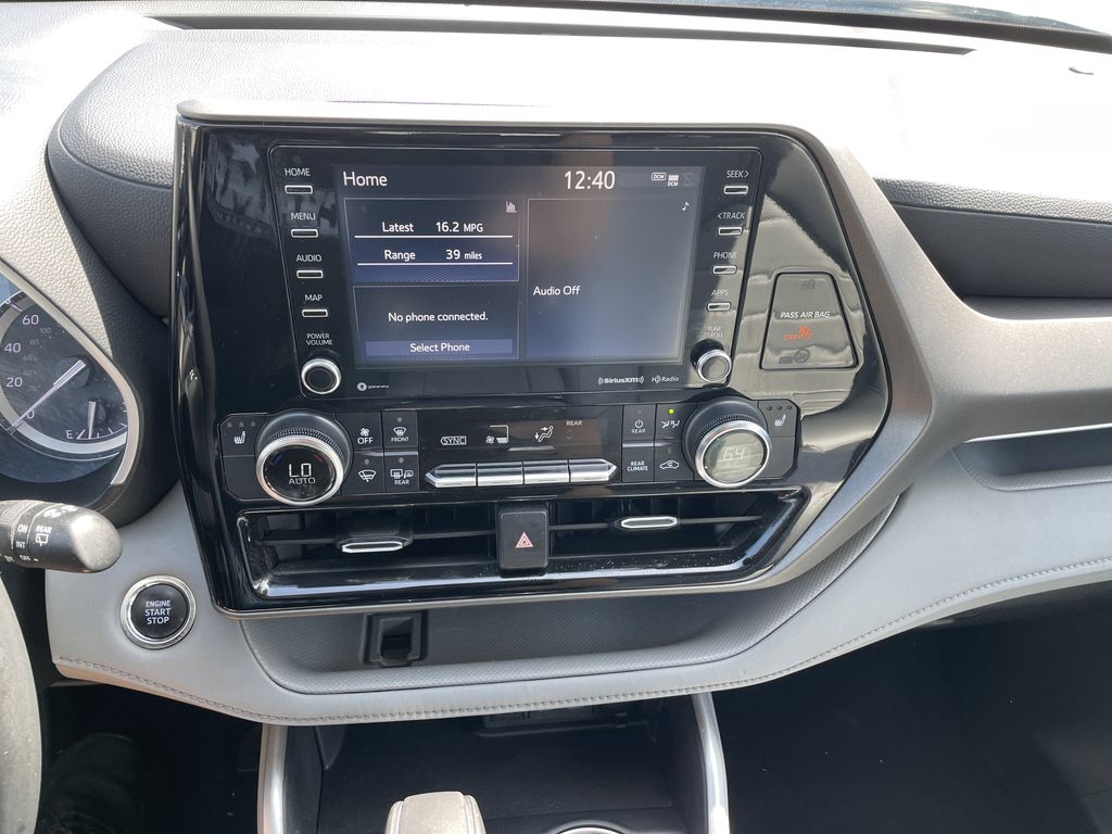 Used 2022 Toyota Highlander SUV