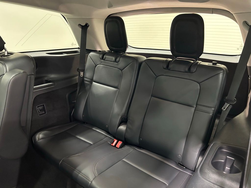 used 2025 Lincoln Aviator car, priced at $56,526