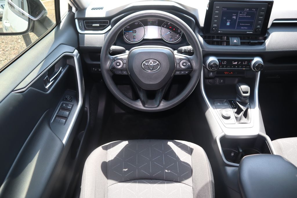 Thumbnail: 2022 Toyota RAV4 - 10