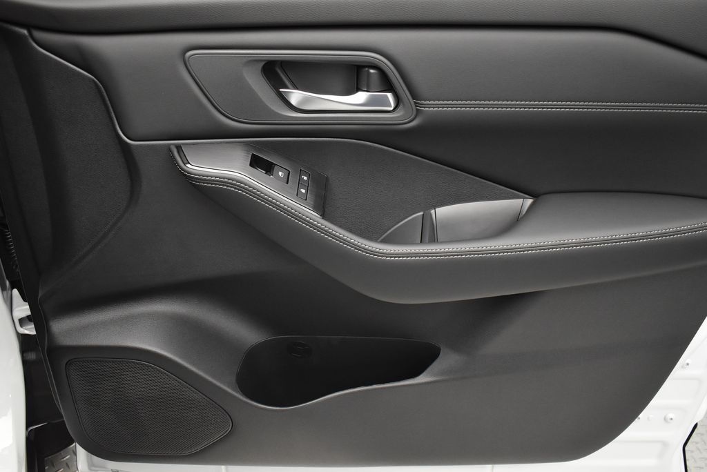 Thumbnail: 2026 Nissan Rogue - 22