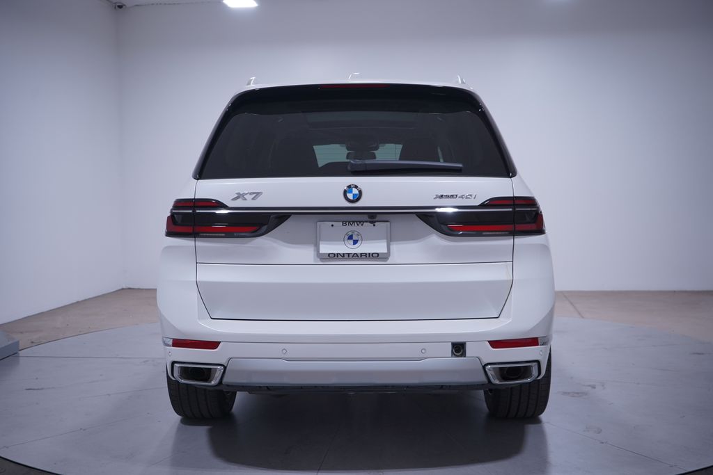 2025 BMW X7 xDrive40i 5