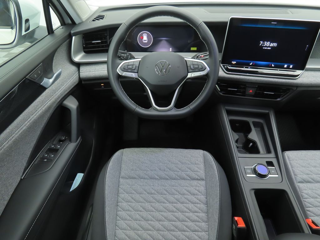 Thumbnail: 2026 Volkswagen Tiguan - 10