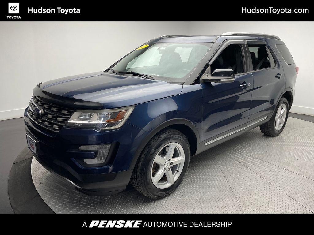 2017 Ford Explorer XLT -
                  Jersey City, NJ