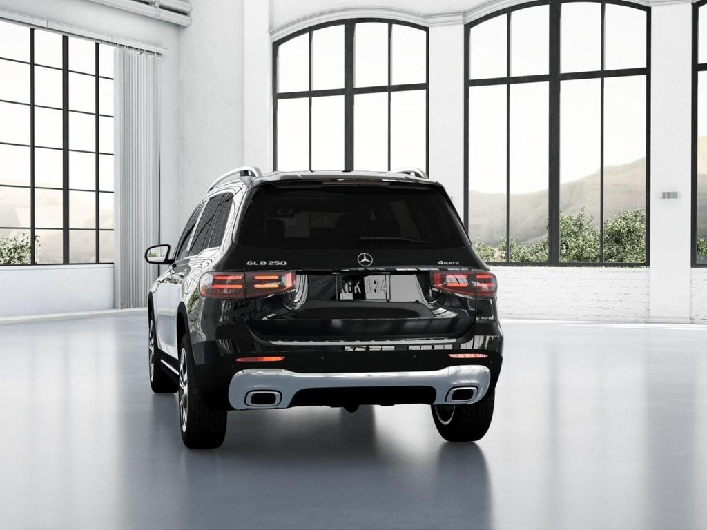 Thumbnail: 2026 Mercedes-Benz GLB - 26