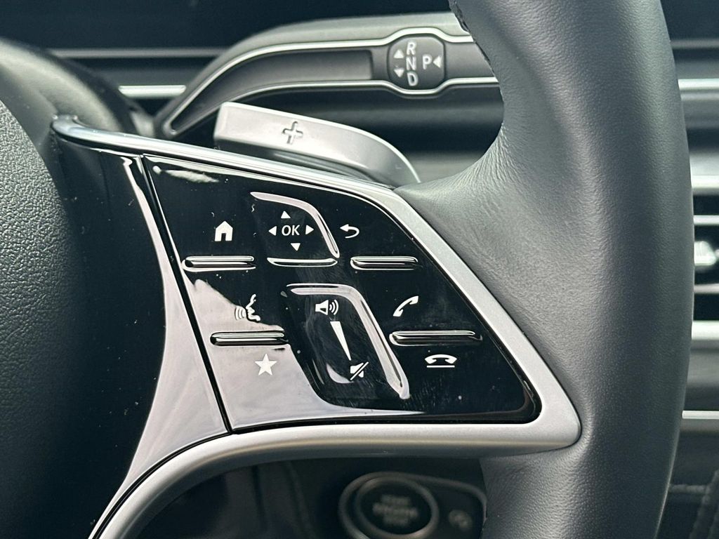Thumbnail: 2026 Mercedes-Benz GLS - 26