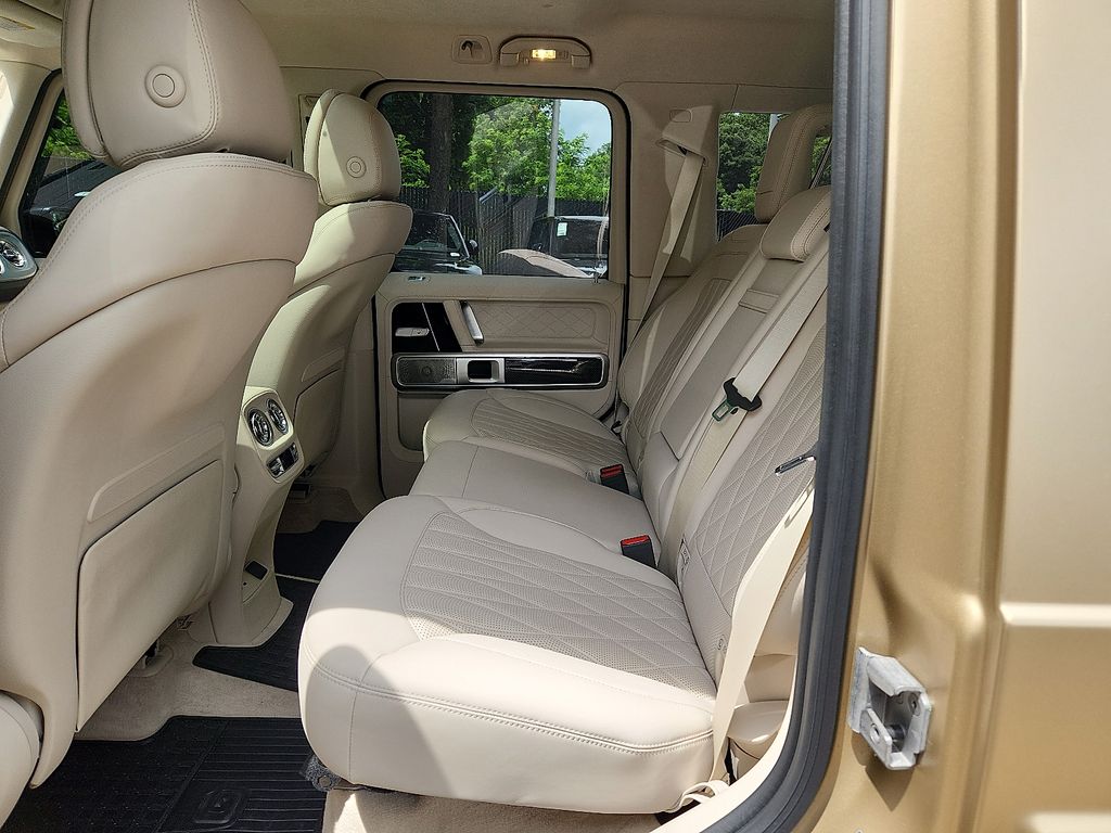 2025 Mercedes-Benz G-Class AMG G 63 10