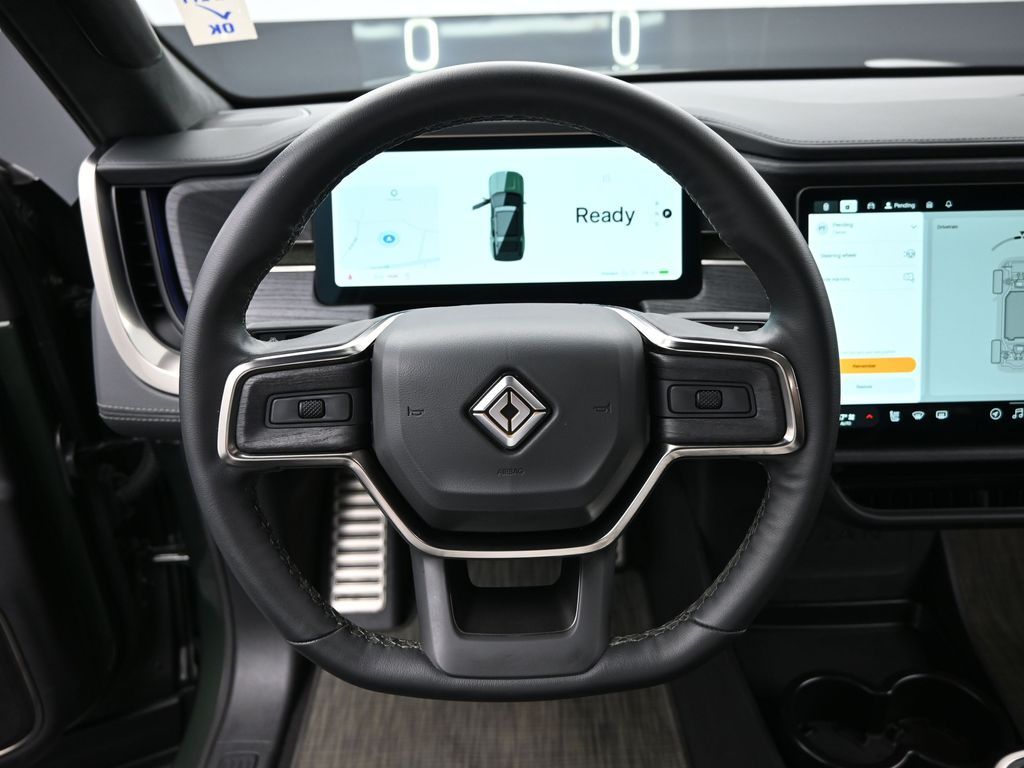2024 Rivian R1S Adventure