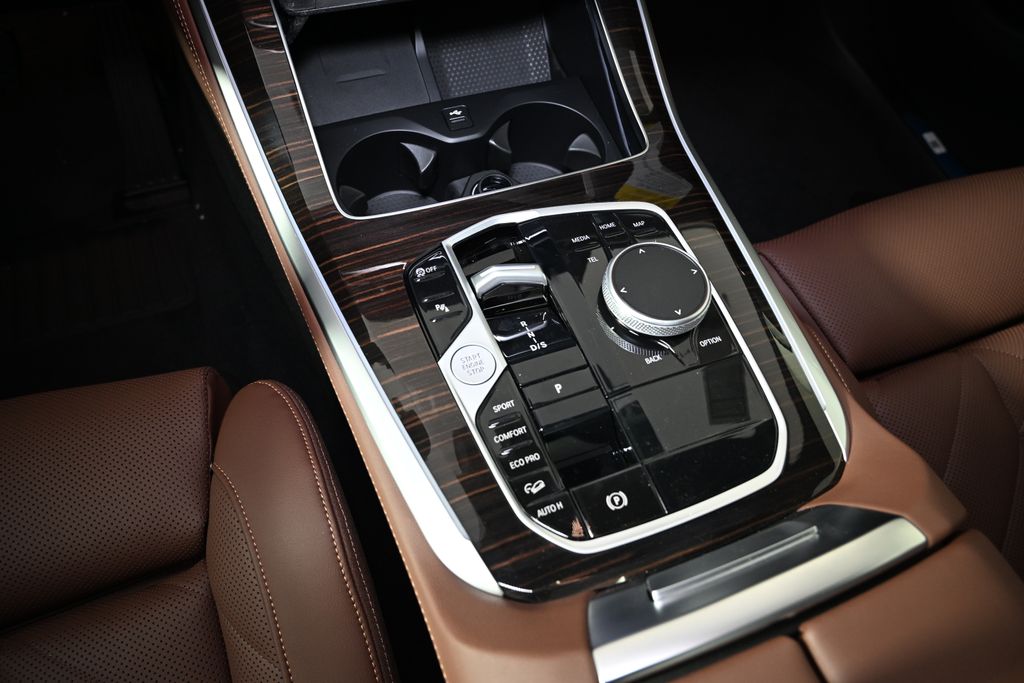 Thumbnail: 2025 BMW X5 - 19