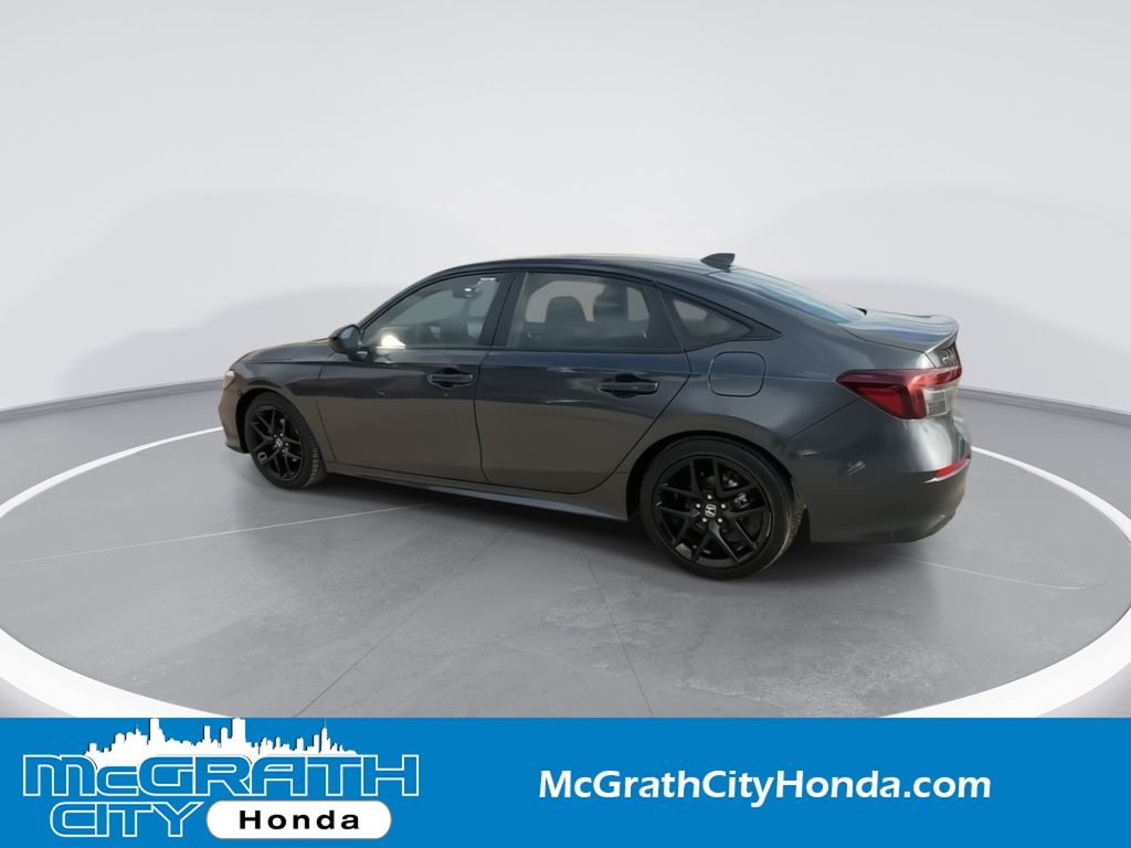 View vehicle photo 6