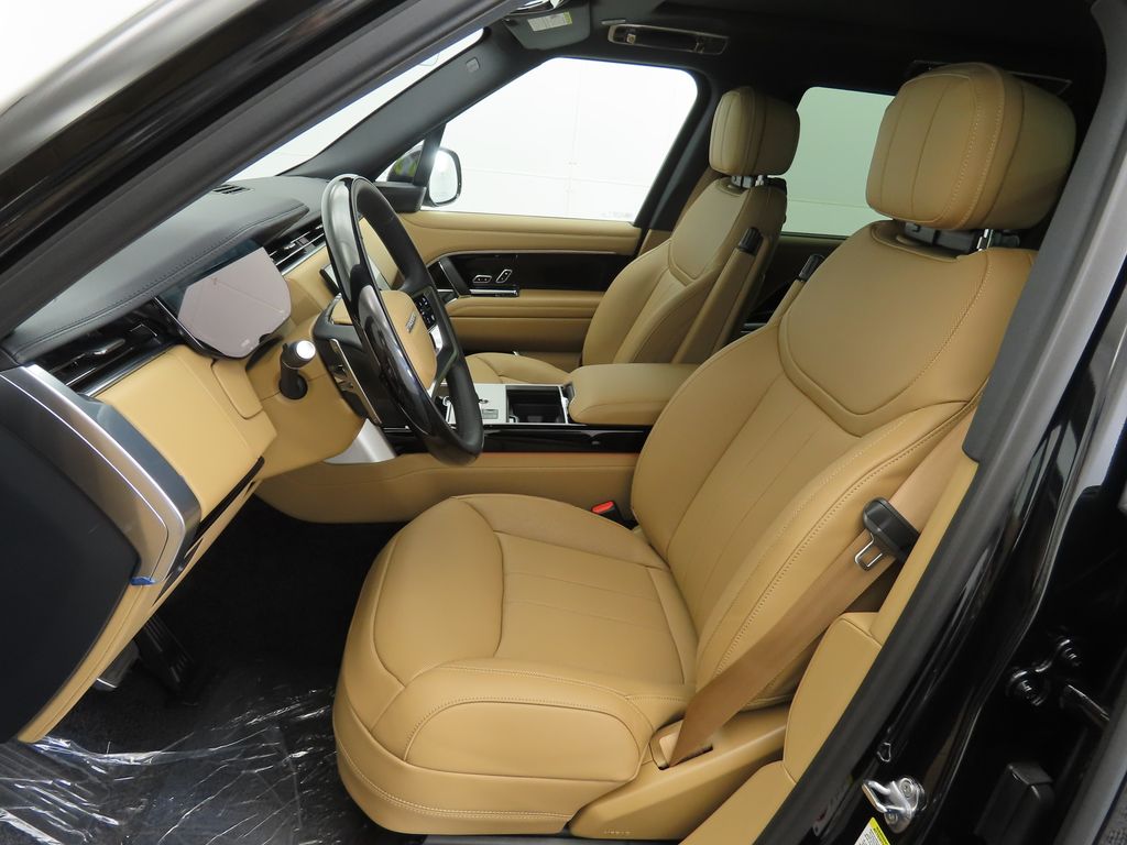 Thumbnail: 2025 Land Rover Range Rover - 19