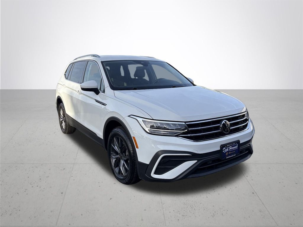 2024 Volkswagen Tiguan 2.0T SE