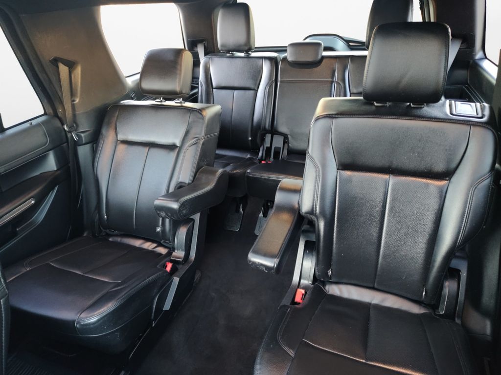 Used Car 2021 Ford Expedition  Xlt For Sale Under $35,000 In Austin, Texas