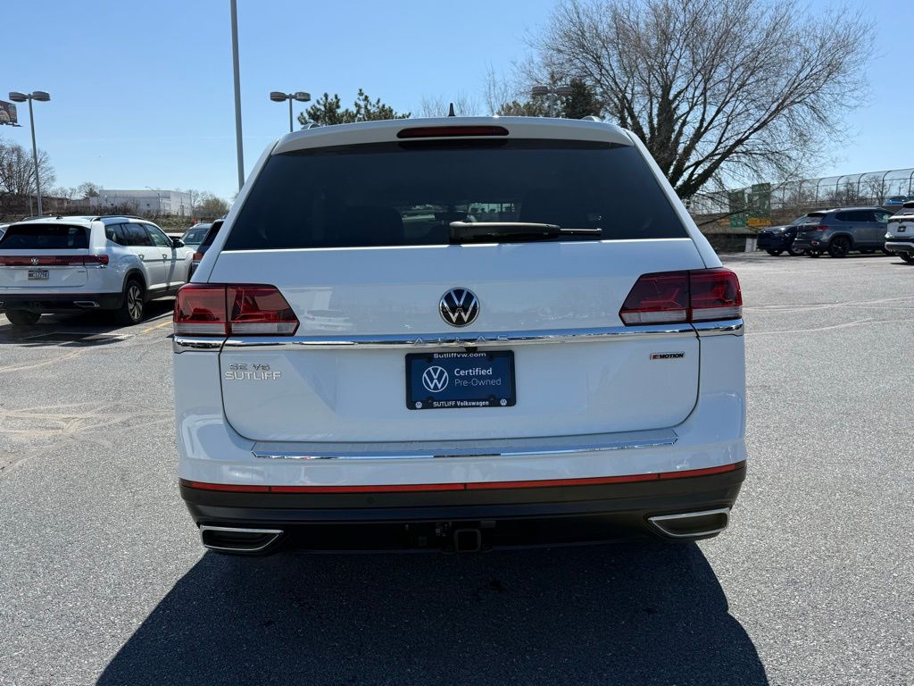 2022 Volkswagen Atlas 3.6L V6 SE w/Technology White at Sutliff Volkswagen