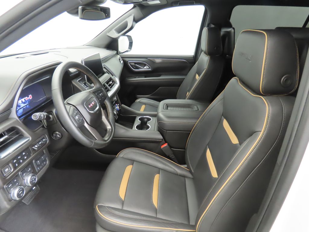 Thumbnail: 2023 GMC Yukon XL - 20