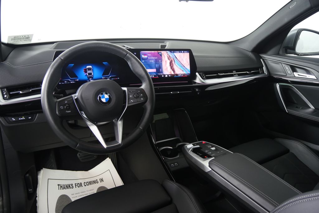 Thumbnail: 2025 BMW X2 - 17