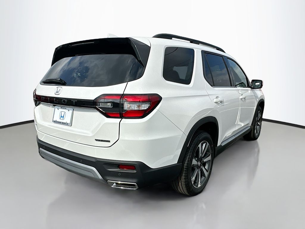 2025 Honda Pilot Touring 5