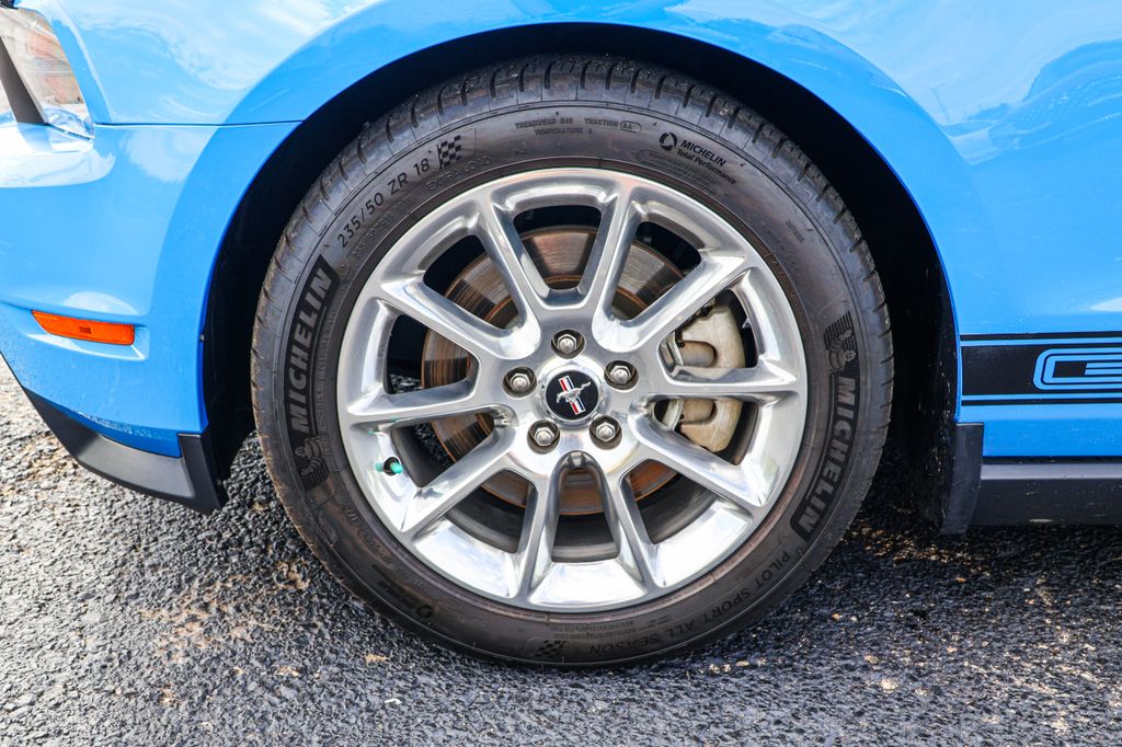 2011 Ford Mustang GT 16