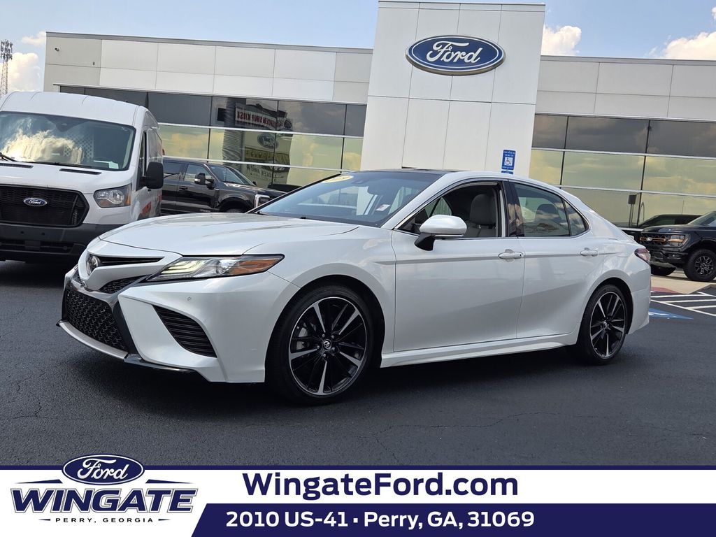 Pearl 2019 Toyota Camry Sedan Front-Wheel Drive 8-Speed Automatic
