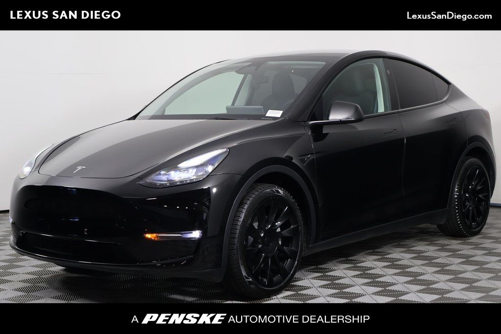 Thumbnail: 2023 Tesla Model Y - 1