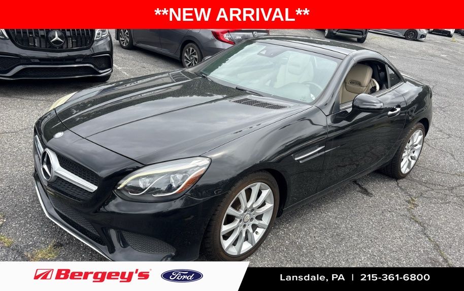 Obsidian Black Metallic 2017 Mercedes-Benz SLC Convertible Rear-Wheel Drive 9-Speed Automatic