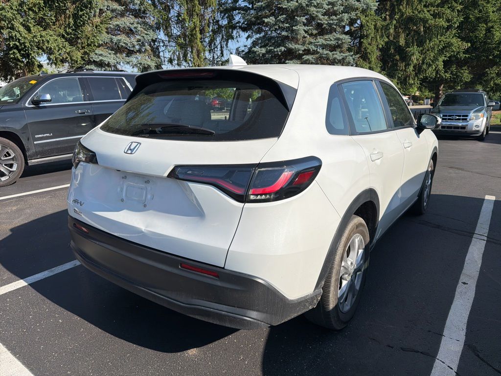 Thumbnail: 2023 Honda HR-V - 3