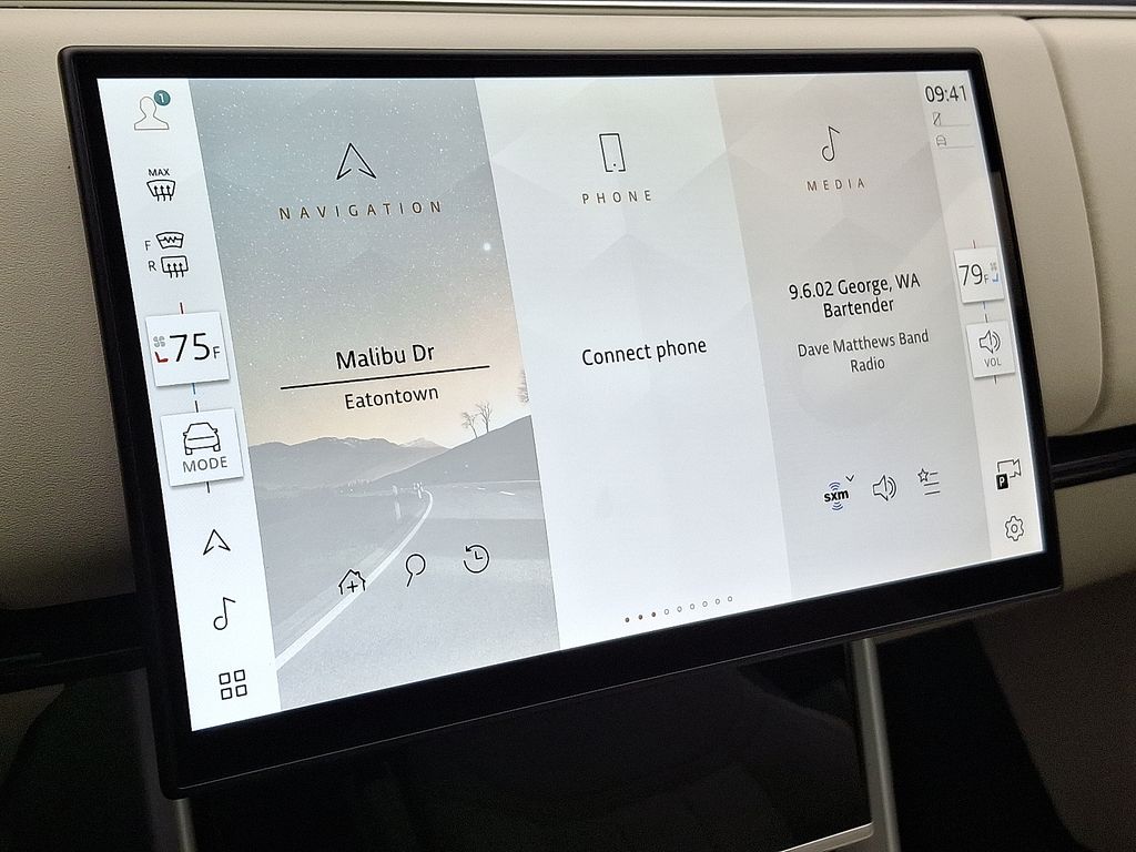 Thumbnail: 2026 Land Rover Range Rover - 19