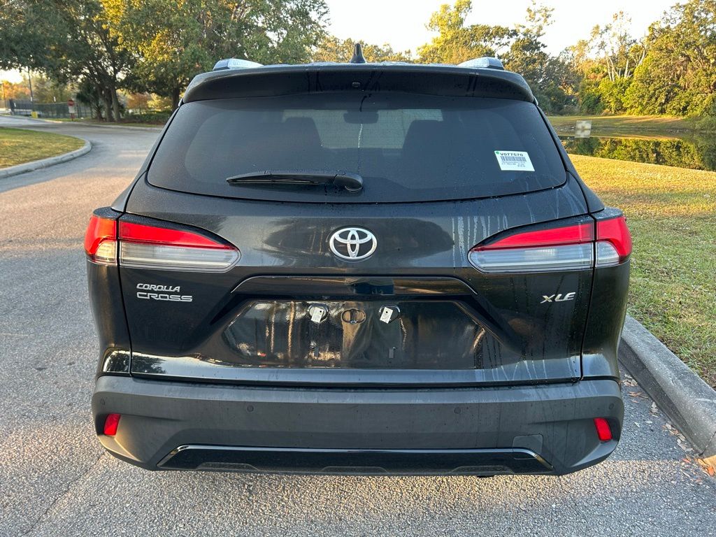 Thumbnail: 2024 Toyota Corolla Cross - 4
