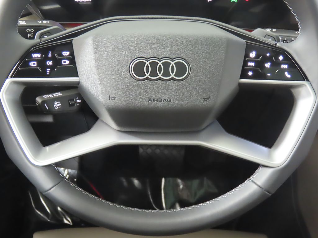 Thumbnail: 2025 Audi Q5 - 14