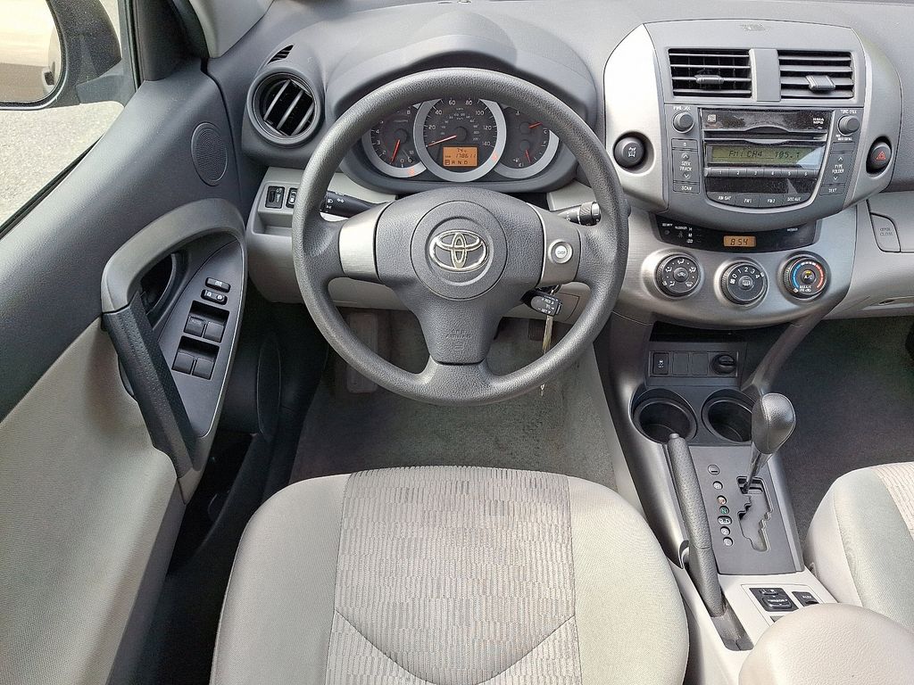 2010 Toyota RAV4 Base 11