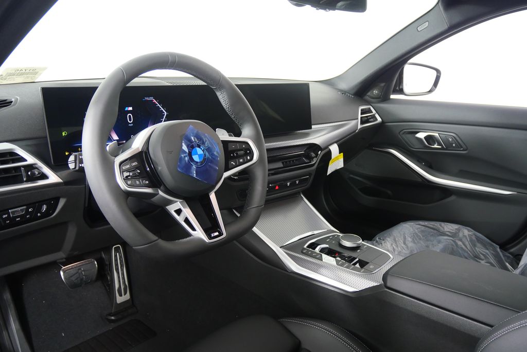 Thumbnail: 2025 BMW 3 Series - 13