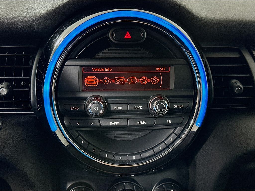 Thumbnail: 2015 MINI Cooper - 13
