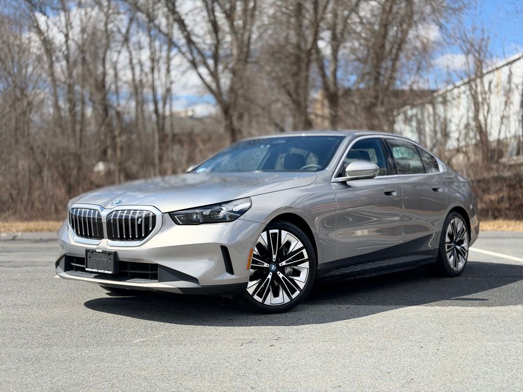 2025 BMW i5 xDrive40 AWD