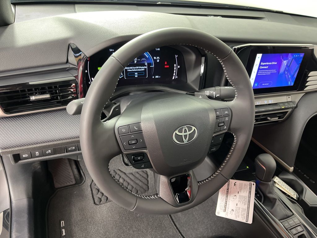 2025 Toyota Camry SE 26