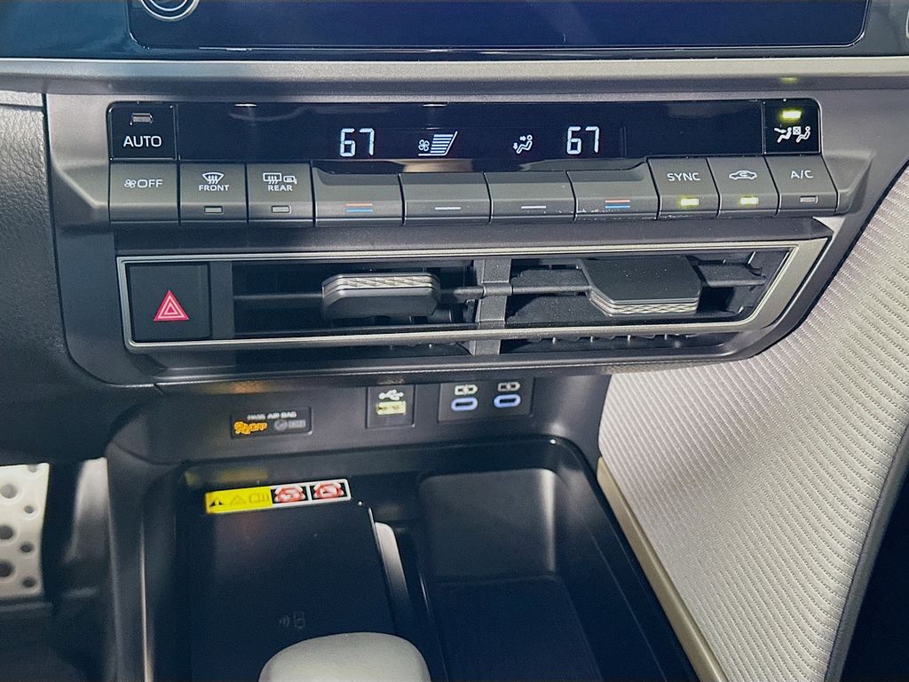 Thumbnail: 2025 Toyota Camry - 16